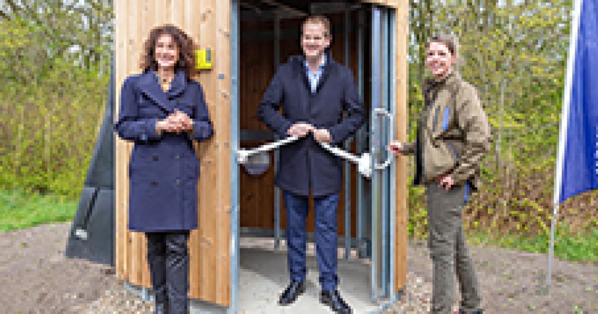 Eerste natuurtoilet op Texel geopend - Postcode Loterij