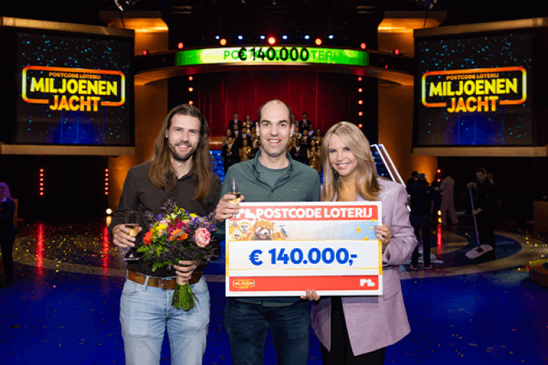 Ivo_Enschede_Aflevering_1_Voorjaar_2026_Postcode_Loterij_Miljoenenjacht_600x400 (1).png